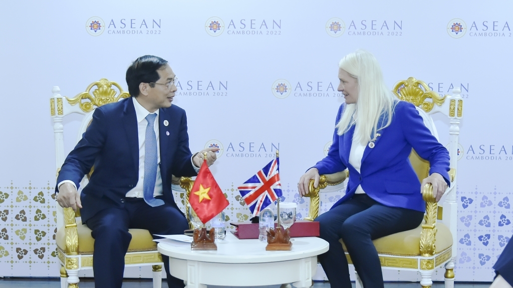 “ASEAN Hành động:  Cùng ứng phó các thách thức chung”