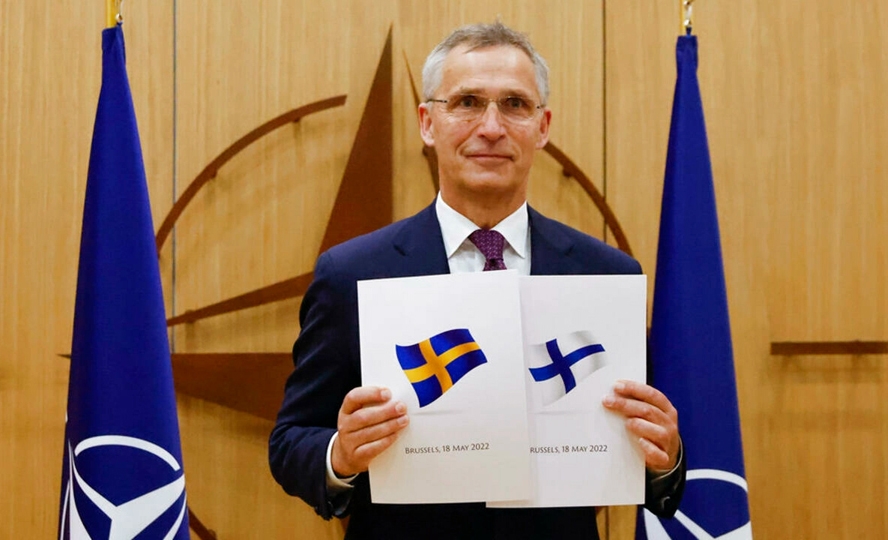 Tổng Thư ký NATO Jens Stoltenberg và đơn xin gia nhập tổ chức của Phần Lan và Thụy Điển.