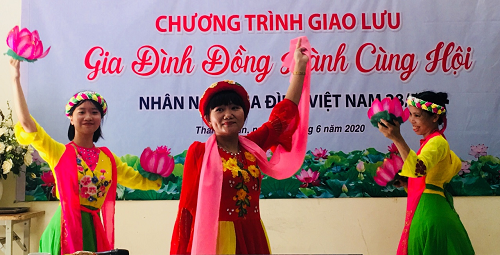 Bài 2: Có một ngôi làng trong phố Hà Nội giữ gìn nét đẹp âm nhạc dân tộc