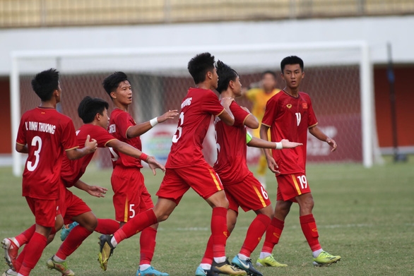 Hạ gục “người Thái”, U16 Việt Nam thẳng tiến vào trận chung kết