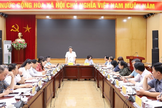 Đồng chí Nguyễn Quang Đức -  Trưởng Ban Nội chính Thành ủy làm việc với quận Tây Hồ về công tác nội chính, cải cách tư pháp