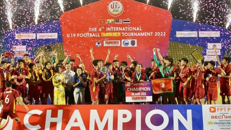 Thắng kịch tính Malaysia, Việt Nam đăng quang Giải U19 Quốc tế Thanh Niên 2022