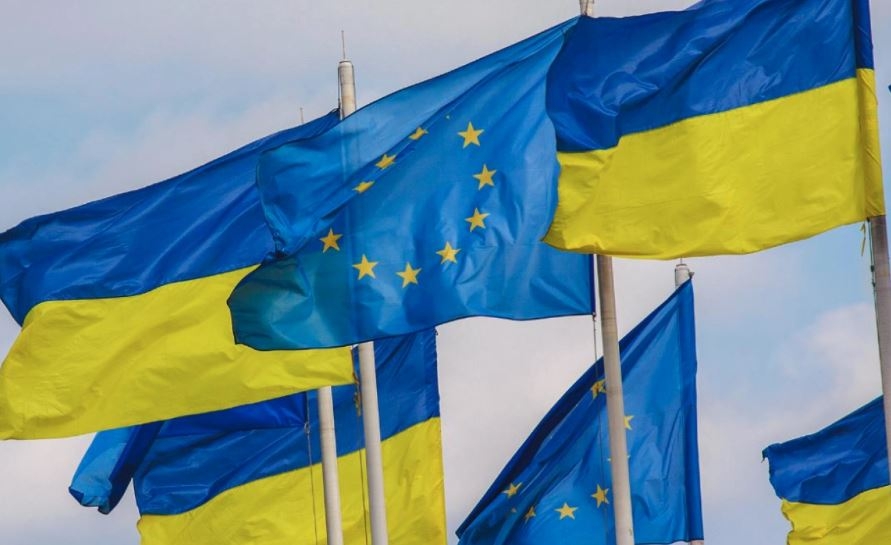 Ukraine nhận thêm viện trợ 1,5 tỷ euro từ phương Tây