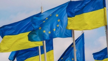 Ukraine nhận thêm viện trợ 1,5 tỷ euro từ phương Tây