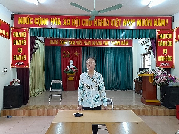 Bà Lê Thị Bích Ngọc - Tổ trưởng Tổ hòa giải tổ dân phố 18 là tấm gương hòa giải giỏi của phường Ngọc Thụy. Ảnh: NVCC