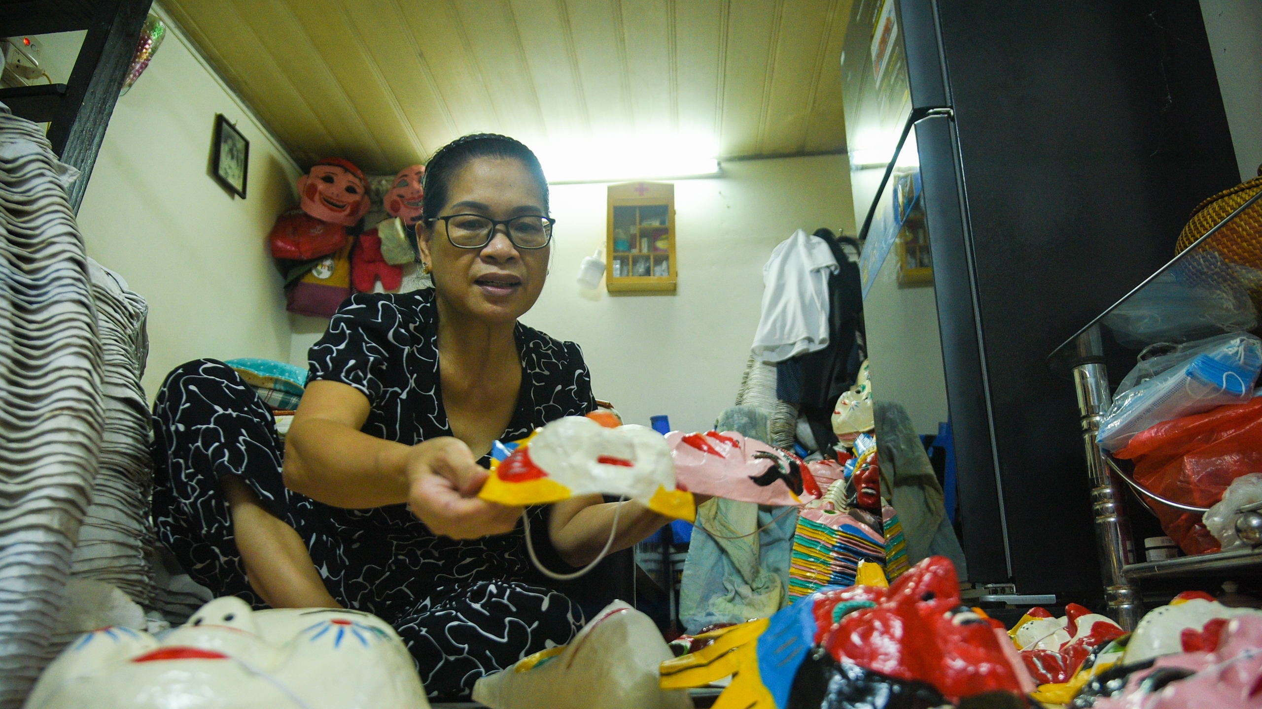 Người cuối cùng giữ ký ức mặt nạ giấy bồi Trung thu trên phố cổ Hà Nội