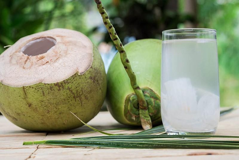 Uống nước dừa liên tục 15 ngày có tác dụng gì?