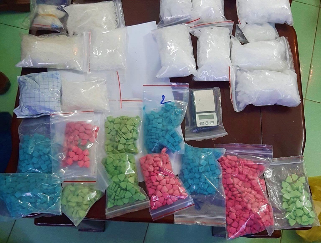 Nghệ An bắt giữ đối tượng vận chuyển 4 kg ma túy đá  Xã hội  Báo ảnh Dân  tộc và Miền núi