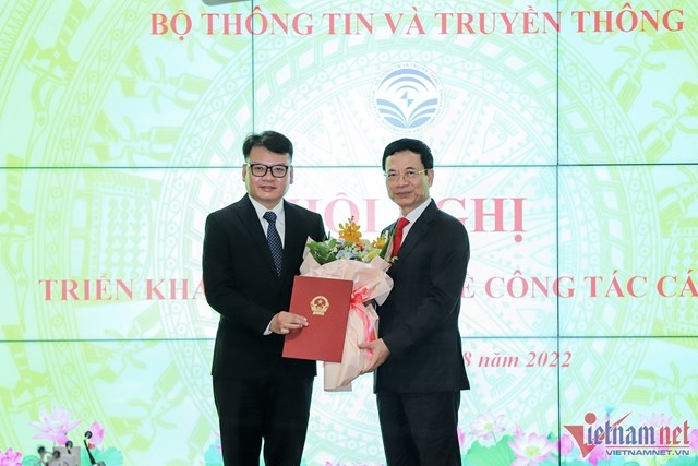 Nhà báo Trần Anh Tú làm Phó Tổng Biên tập Tạp chí Thông tin và Truyền thông Nhà báo Trần Anh Tú làm Phó Tổng Biên tập Tạp chí Thông tin và Truyền thông