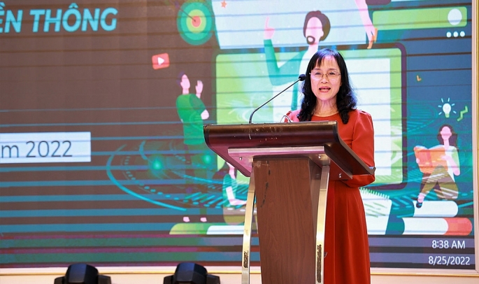 Bà Nguyễn Thị Minh Tâm - Giám đốc Chi nhánh Vinamilk Hà Nội chia sẻ tại buổi khai giảng khóa tập huấn
