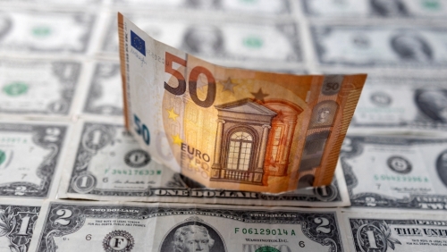 Đồng Euro rớt giá kỷ lục so với đồng USD trong vòng 20 năm
