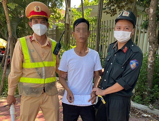 Nhiều “con nghiện” bị lật tẩy khi gặp lực lượng 141 Hà Nội
