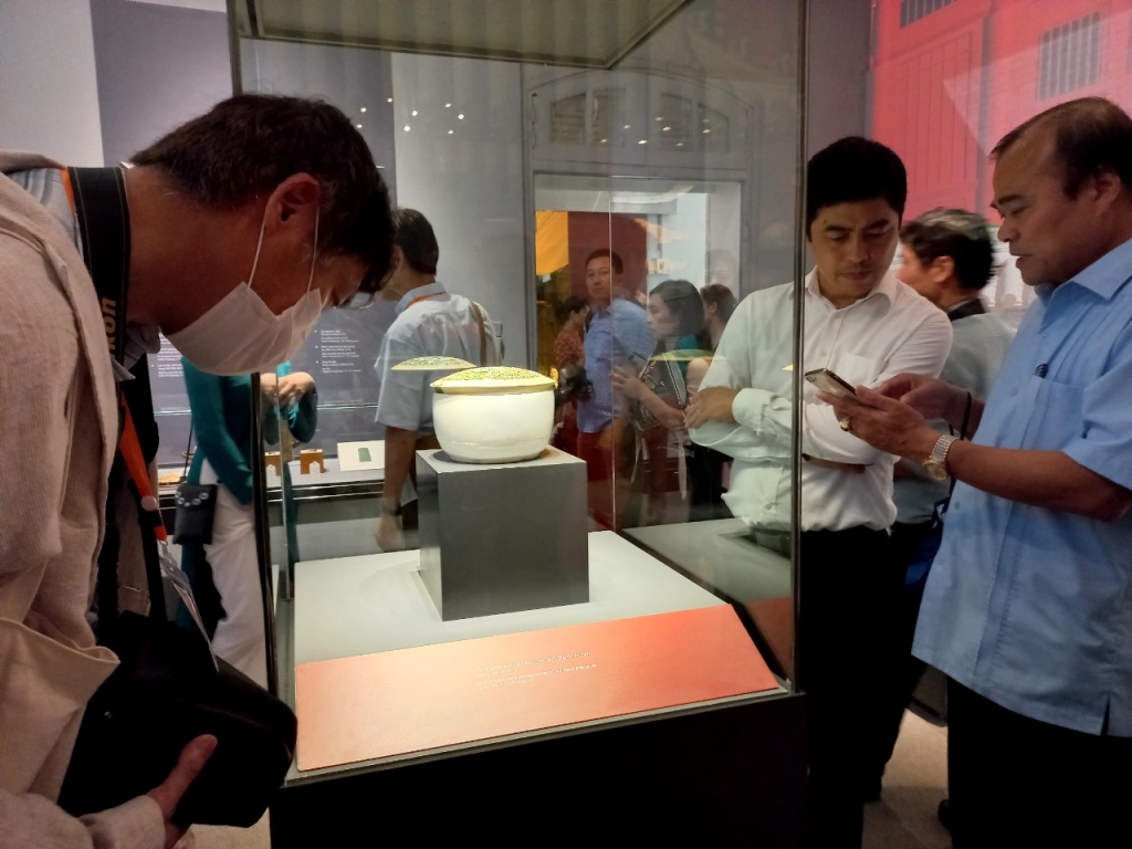 Trưng bày 29 cổ vật tiêu biểu, đặc sắc Hoàng cung Thăng Long