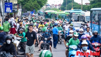 Hà Nội đang gỡ khó cho giao thông công cộng thế nào?