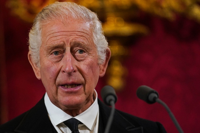   Vua Charles III trong lễ tấn phong ở Cung điện St. James ngày 10/9. Ảnh: AFP.