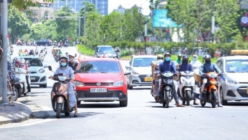 Thời tiết ngày 18/9: Bắc Bộ ngày nắng, Nam Bộ có mưa rào và dông