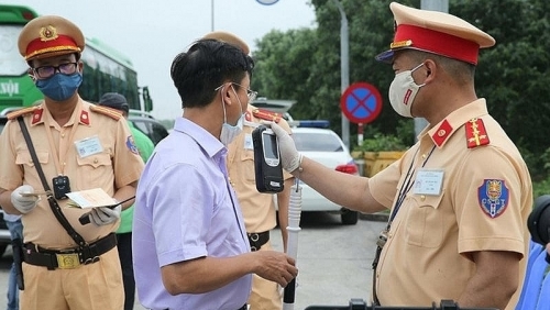 Nghiêm cấm cán bộ, công chức can thiệp vào quá trình xử lý vi phạm giao thông