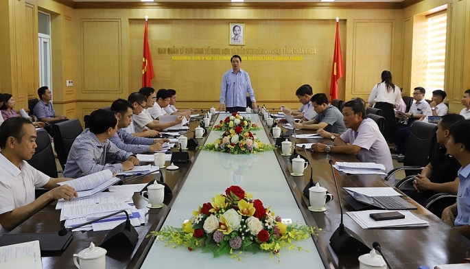 Ông Lê Đức Giang Phó chủ tịch UBND tỉnh Thanh Hóa làm việc với Ban Quản lý KKTNS&CKCN 