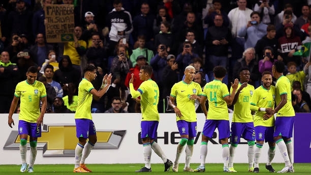 Brazil thắng tưng bừng trước Ghana