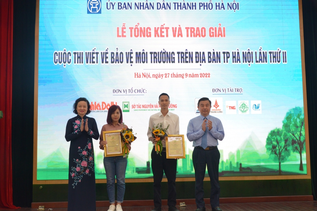 16 tác phẩm đoạt giải thưởng cuộc thi viết “Bảo vệ môi trường trên địa bàn thành phố Hà Nội”