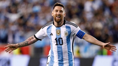 Messi tỏa sáng giúp Argentina đè bẹp Jamaica