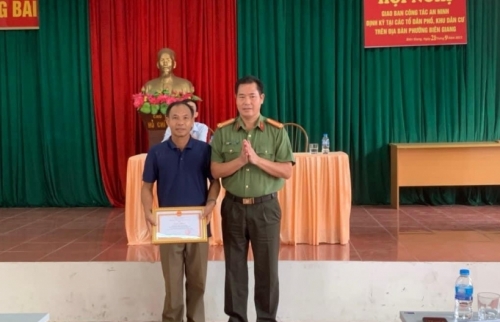 Hai người thợ trồng cây cảnh mưu trí, dũng cảm cứu người trong đám cháy