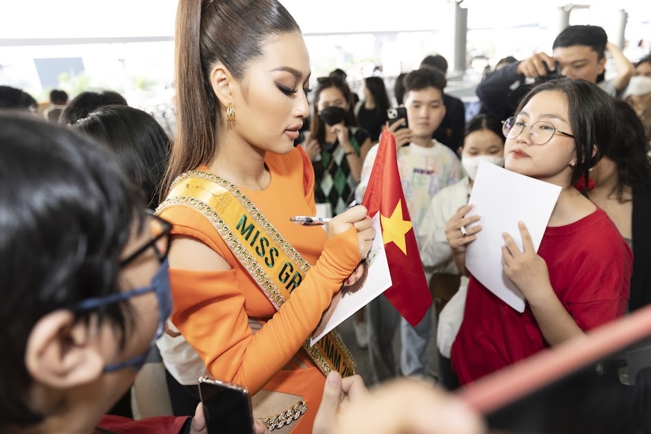 Thiên Ân tung ảnh profile cực thần thái trước ngày lên đường đến Miss Grand International 2022
