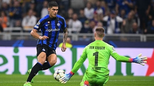 Barcelona thất bại đáng tiếc trước Inter Milan tại Champions League