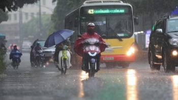 Dự báo thời tiết 10 ngày tới: Bắc Bộ và Hà Nội đón mưa rào giải nhiệt sau chuỗi ngày nắng nóng