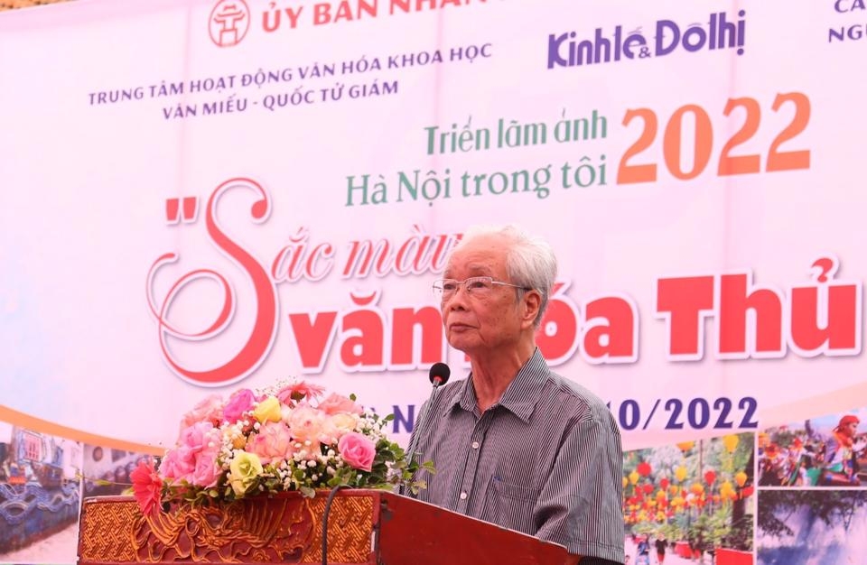 Chủ nhiệm CLB Nhiếp ảnh Người cao tuổi Hà Nội Nguyễn Văn Phúc phát biểu.