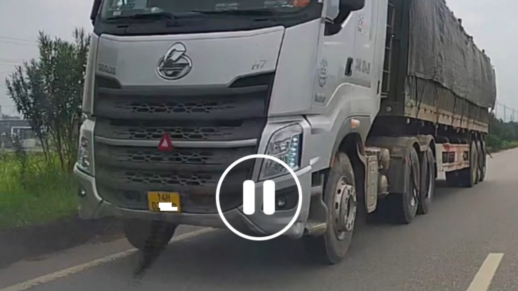 Xử phạt lái xe đầu kéo đi ngược chiều trên cao tốc Hà Nội – Bắc Giang