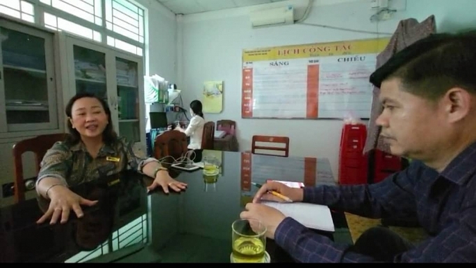                           Cô Phan Thuý Trang- Hiệu trưởng Trường tiểu học An Hội trao đổi với phóng viên