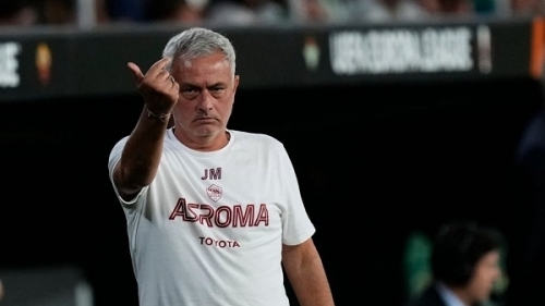 Hòa thất vọng trước Betis, đoàn quân của Jose Mourinho mất quyền tự quyết