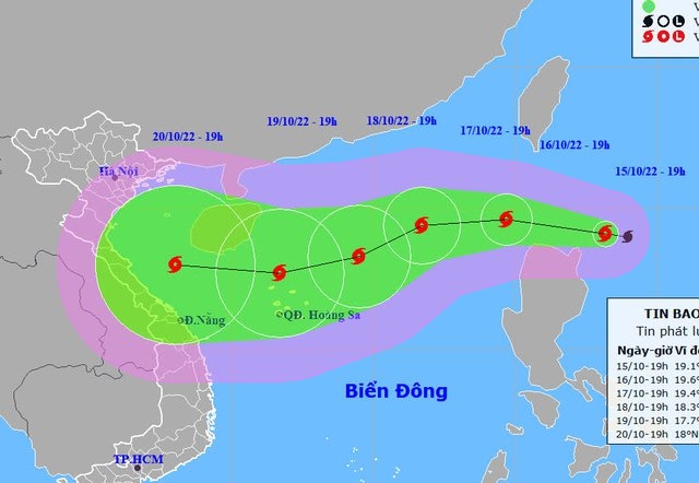 Bão Nesat giật cấp 10 đang hướng vào Biển Đông