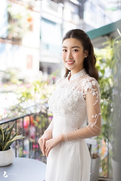 Đám hỏi đậm văn hóa Hà Nội của cặp đôi Hoa hậu Đỗ Mỹ Linh, doanh nhân Đỗ Vinh Quang