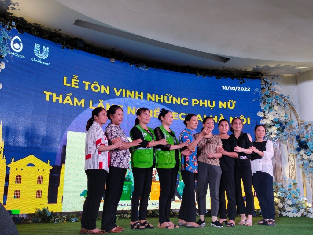 Unilever Việt Nam thực hiện mục tiêu kép về bảo vệ môi trường và nâng cao quyền năng phụ nữ