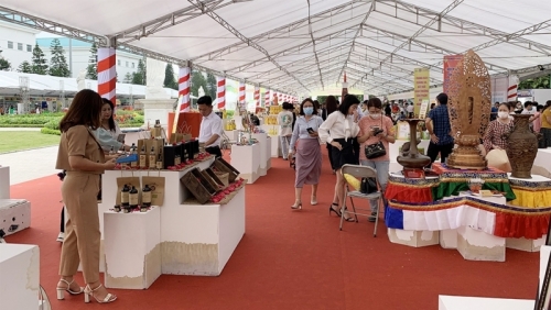 Hà Nội phấn đấu mỗi huyện, thị xã sẽ có ít nhất 1 trung tâm thiết kế, sáng tạo, giới thiệu sản phẩm OCOP và làng nghề