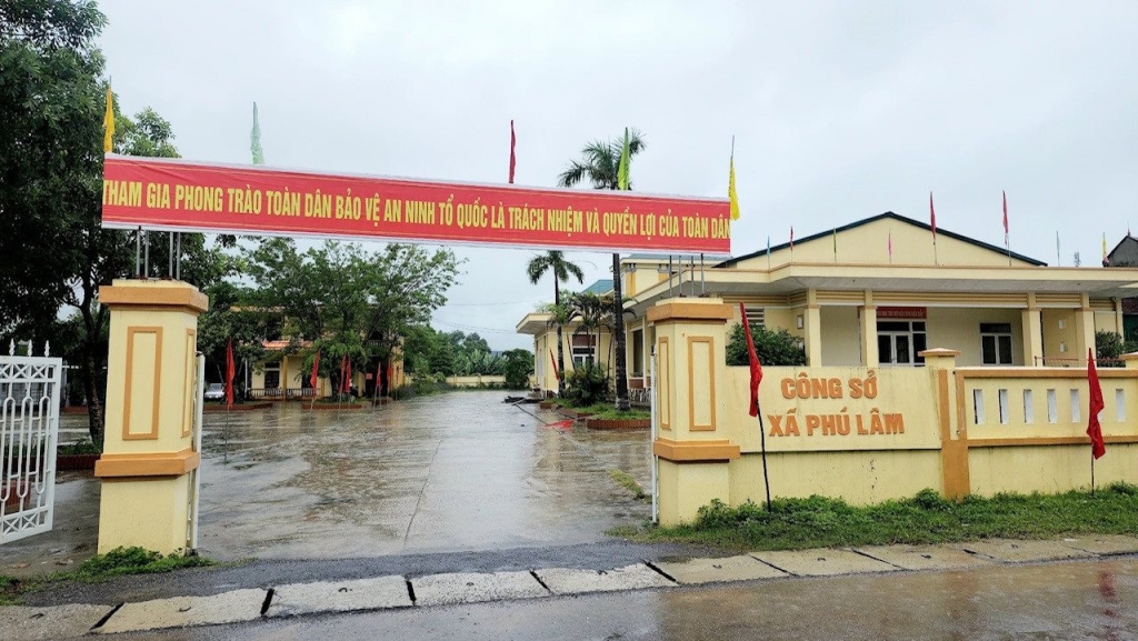 Công sở xã Phú Lâm
