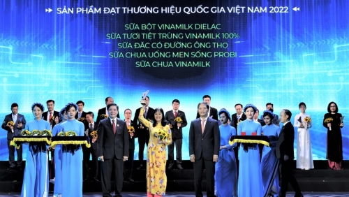 Vinamilk - Thương hiệu 2,8 tỷ đô tiếp tục được vinh danh Thương hiệu quốc gia 2022-2024