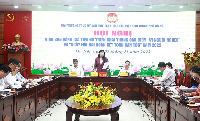 Chủ tịch Ủy ban Mặt trận Tổ quốc Việt Nam TP Hà Nội Nguyễn Lan Hương phát biểu chỉ đạo hội nghị