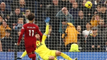 Salah tỏa sáng, Liverpool thắng thuyết phục Tottenham