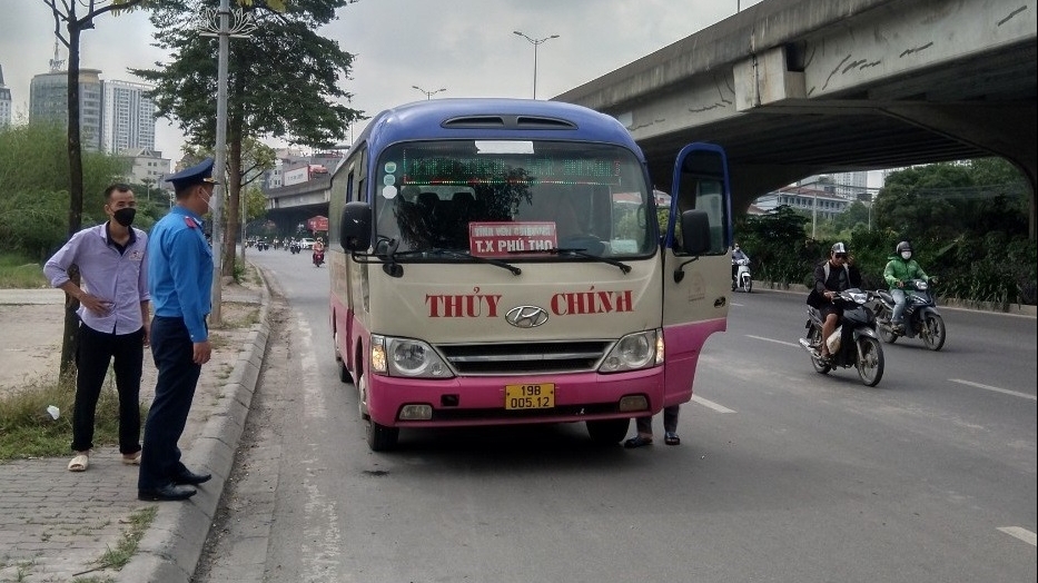 Hà Nội xử lý hơn 1.200 xe khách, xe tải vi phạm