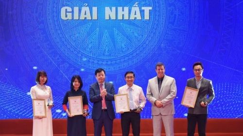 Trao giải báo chí “Vì sự nghiệp giáo dục Việt Nam” năm 2022