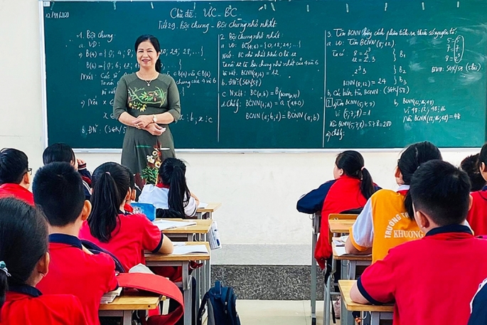 cô giáo Lê Thị Vân, giáo viên trường THCS Khương Đình