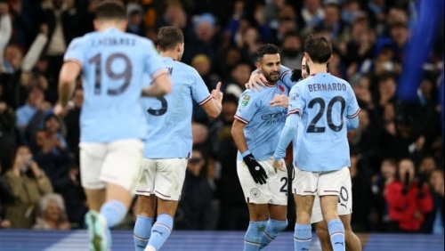 Mahrez tỏa sáng, Man City thắng thuyết phục Chelsea tại League Cup