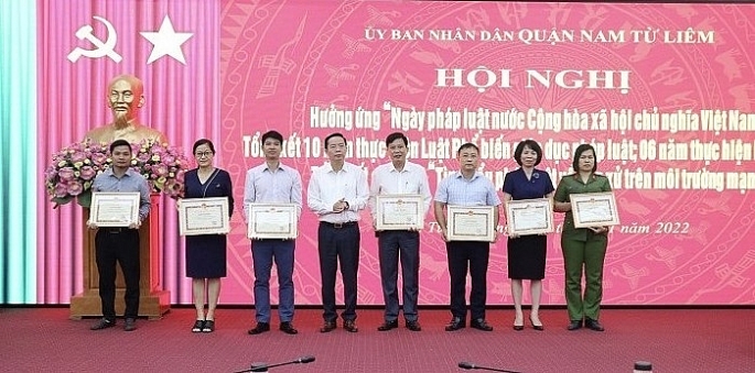 Quận Nam Từ Liêm hưởng ứng Ngày Pháp luật Việt Nam năm 2022. Ảnh: Thanh Bình