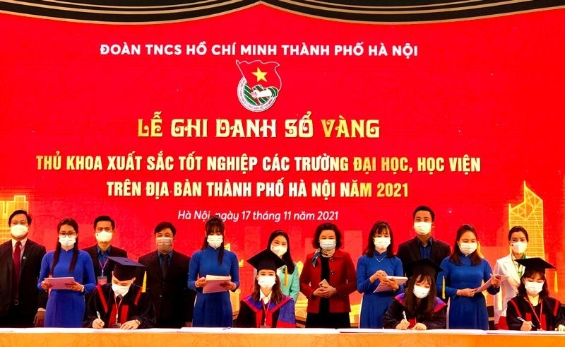 Hà Nội: 98 thủ khoa tốt nghiệp ĐH, Học viện sẽ được vinh danh vào ngày 18/11