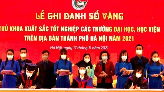 Hà Nội: 98 thủ khoa tốt nghiệp ĐH, Học viện sẽ được vinh danh vào ngày 18/11