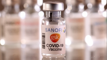 Châu Âu cấp phép loại vắc-xin Covid-19 mới để làm mũi tăng cường