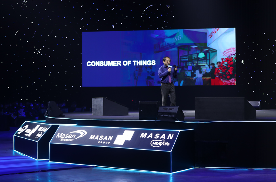 Ông Trương Công Thắng trình bày về những giá trị mà mô hình Mini Mall sẽ mang lại cho người tiêu dùng